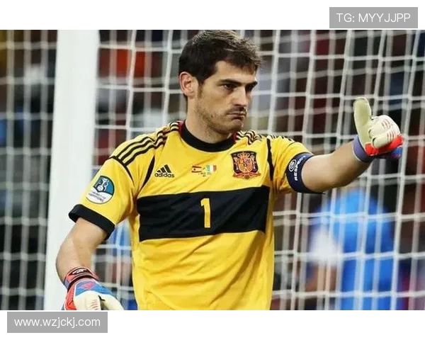 伊克尔卡西利亚斯传奇门将的荣耀岁月与西班牙足球的辉煌时代