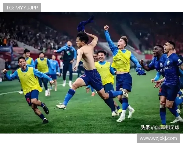 上海海港与对手激战一触即发 聚焦精彩赛事和赛季前瞻分析 上海海港与对手激战一触即发 聚焦精彩赛事和赛季前瞻分析